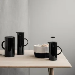Clearance Stelton EM77 termokande 1 L, black