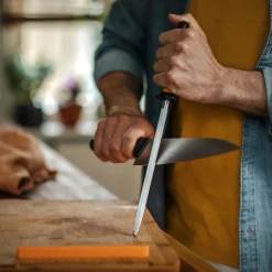 Hot Fiskars Functional Form strygestål