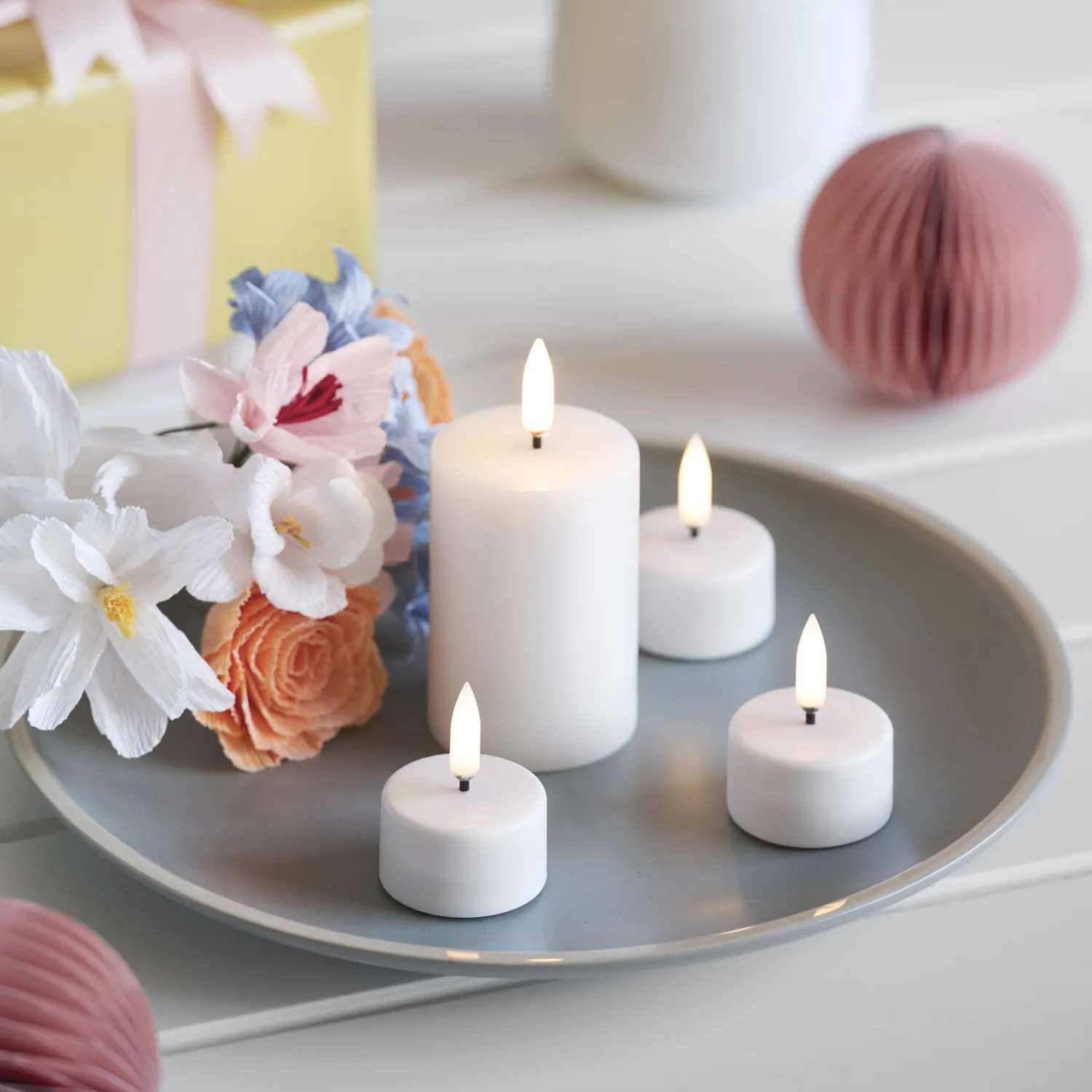 Discount Uyuni Lighting LED Mini Pillar Candle 7.5 cm, nordic white